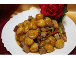 Жареная говядина с крекетами - 小土豆焼牛肉